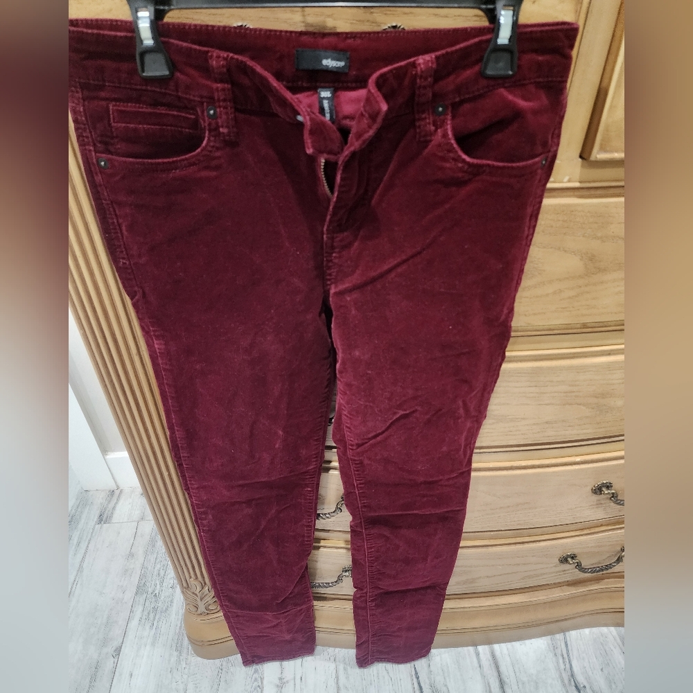 Edyson Deep Red Corduroy Pants